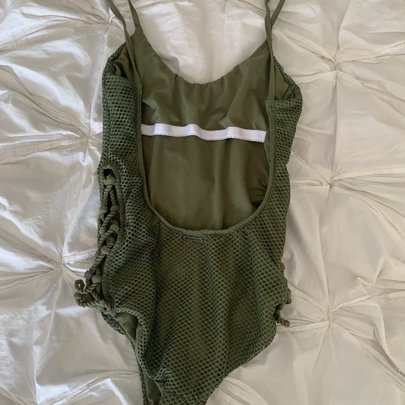 Army Green billabong one piece backless swimsuit - Picture 4 of 6